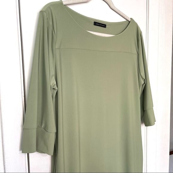 Audrey Whitmore Classic elbow Sleeve shift dress - Picture 6 of 6